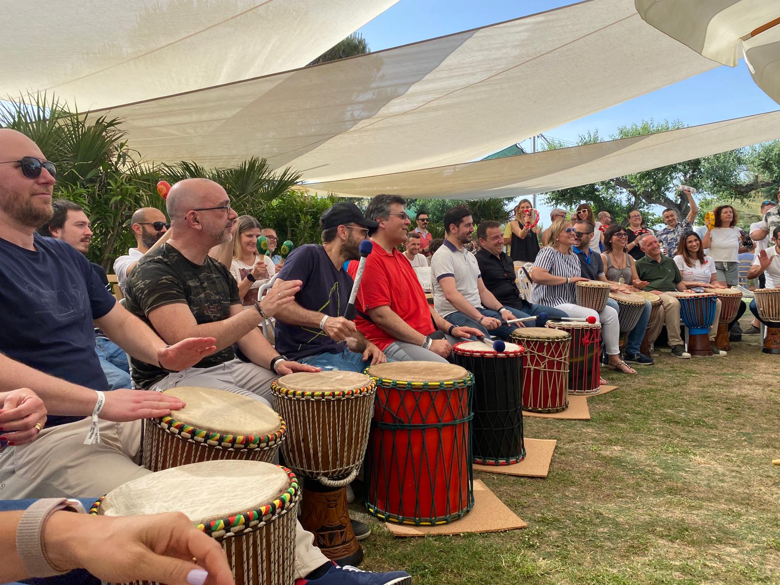 drumming team building tamburi percussioni onebeat musica